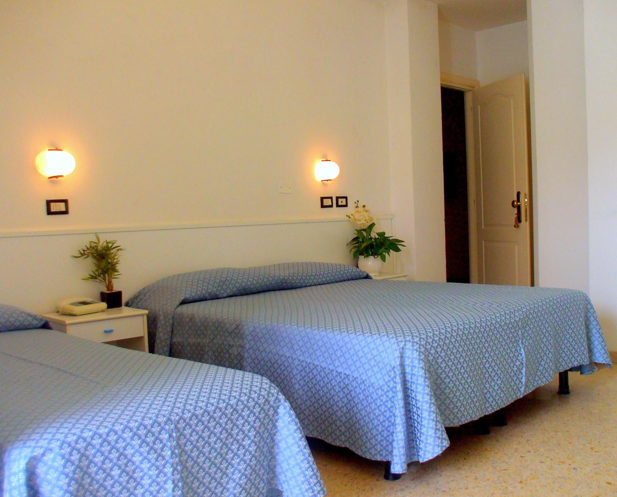 Hotel Elite Католика Екстериор снимка